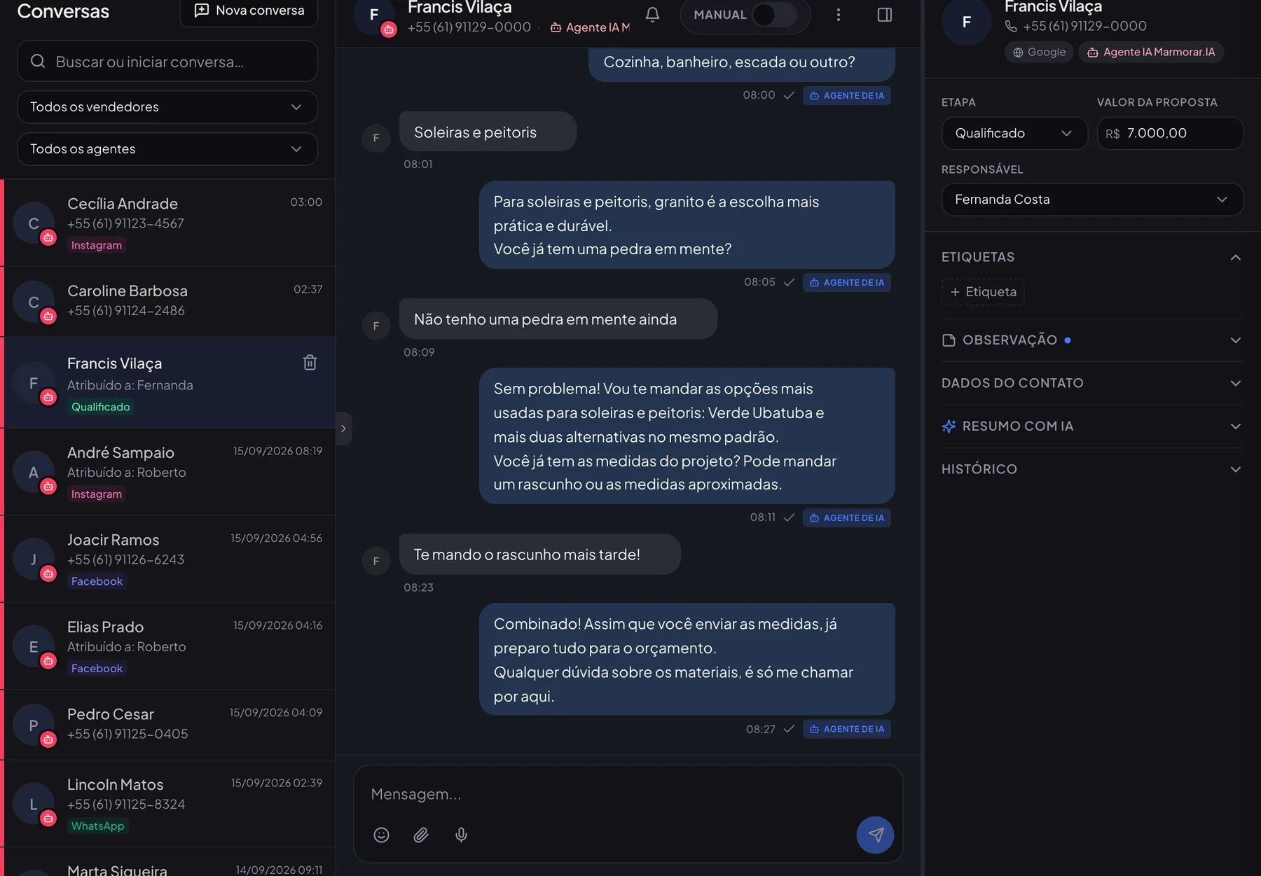 Tela do Chat do Marmorar.IA: o agente de IA respondendo um cliente no WhatsApp sobre soleiras e peitoris, com etapa Qualificado e valor da proposta ao lado